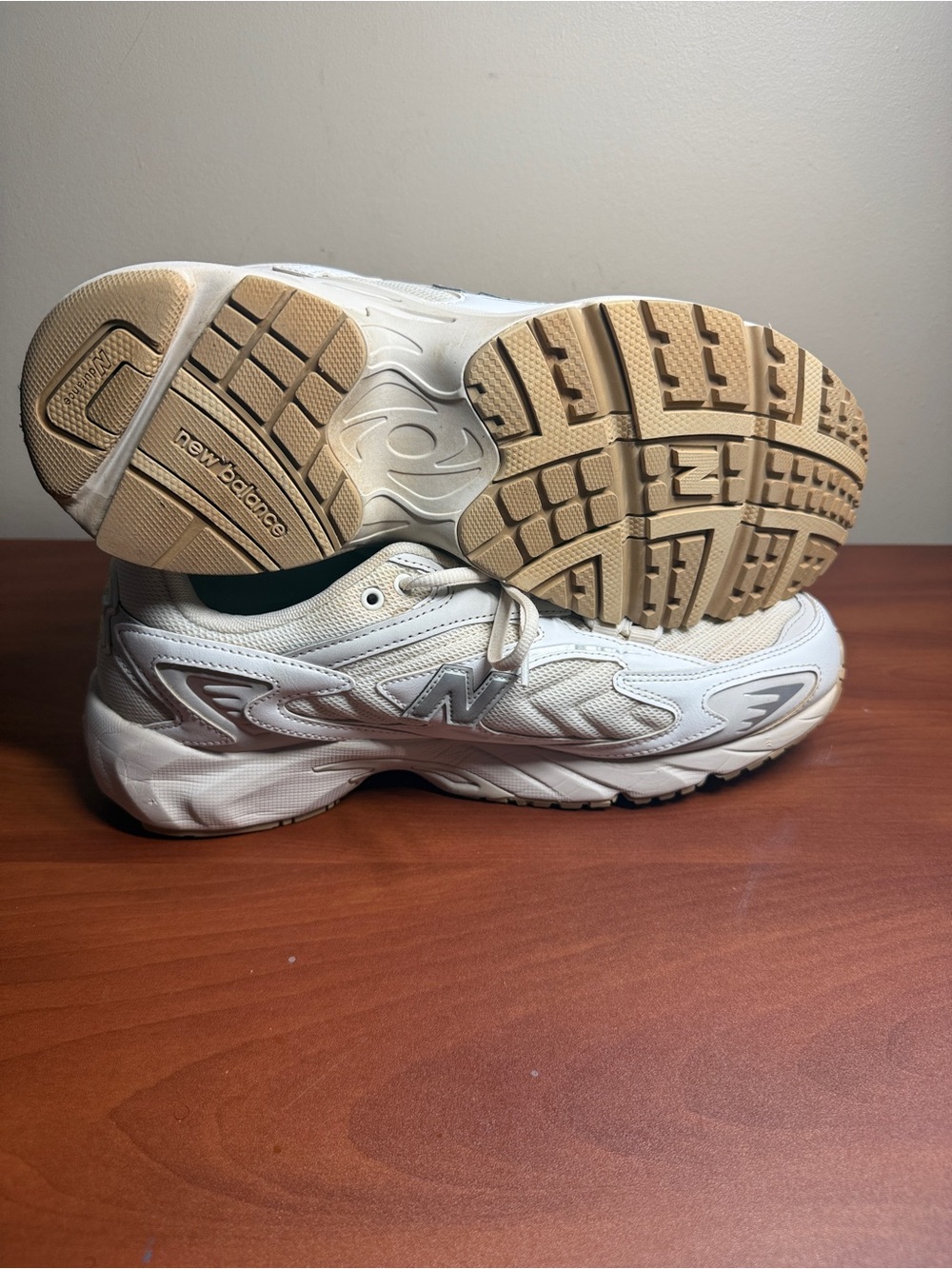 New Balance 725 White men size 11 - Picture 4 of 5